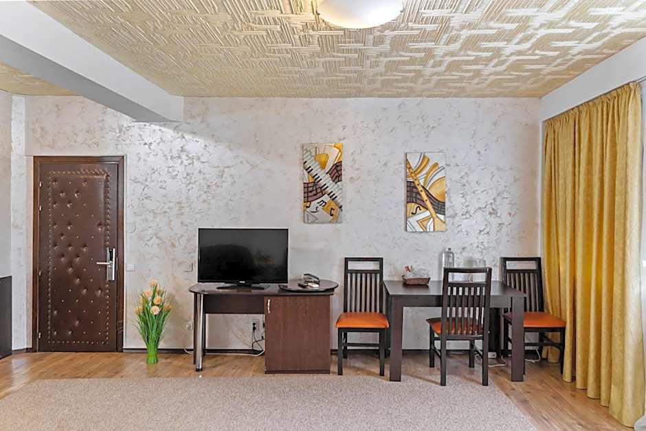 Hotel Charter Otopeni