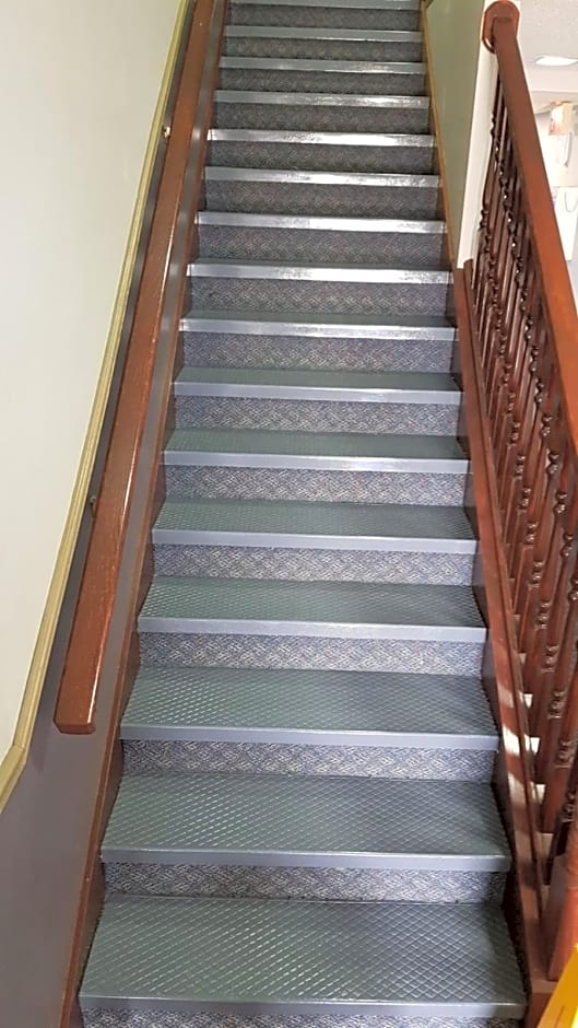 Denison Inn & Suites