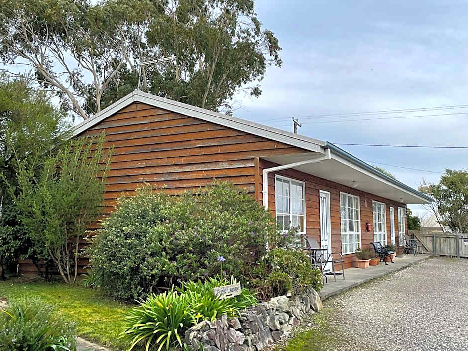 Castaway Holiday Apartments