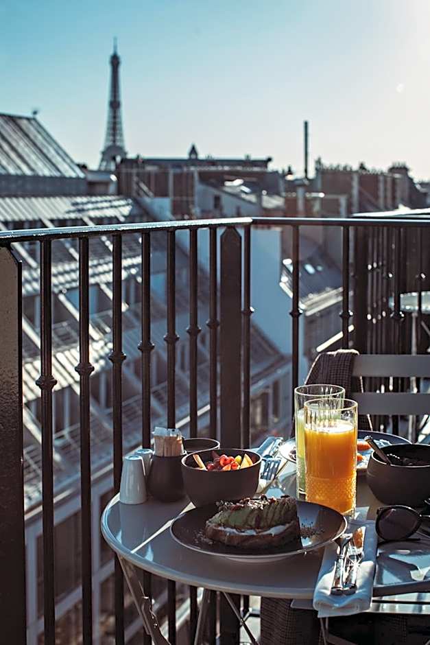 Monsieur George Hotel & Spa - Champs-Elysées