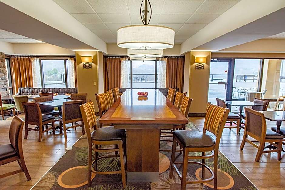 Hampton Inn By Hilton Caryville-I-75/Cove Lake-State Park