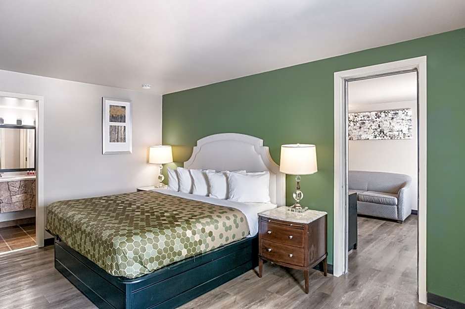 Suburban Studios Neenah-Appleton