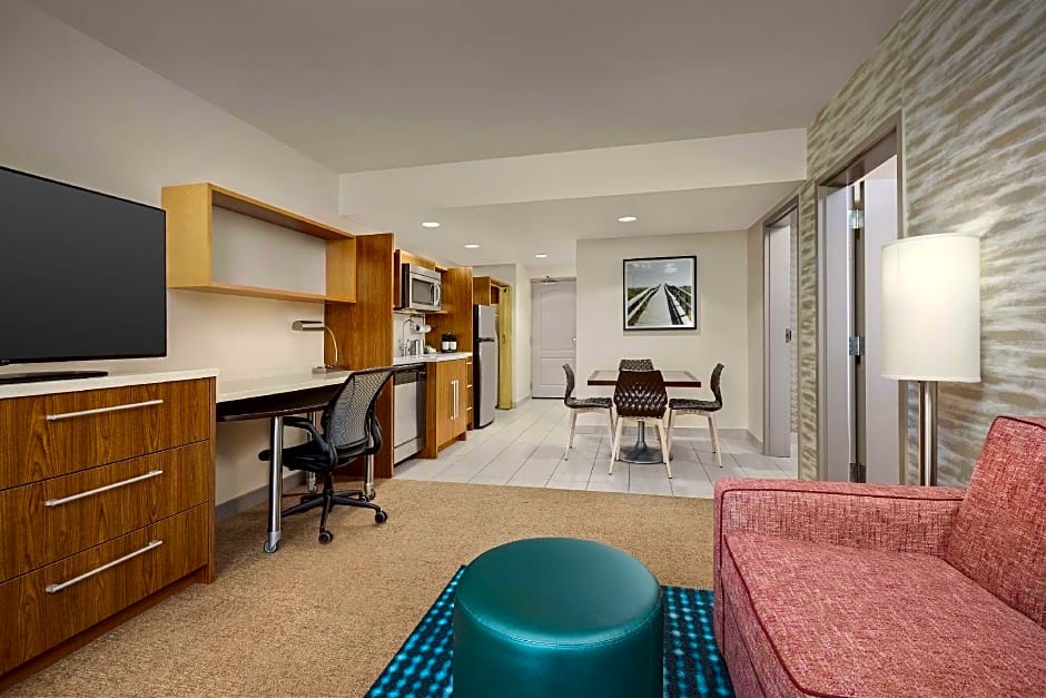 Photo 1 of 6 of 1 King Bed Suite, Hearing Accessible