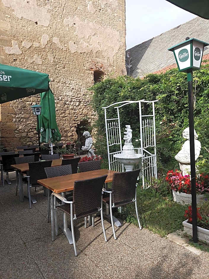 Gasthaus Wildrose Zum Wehrturm