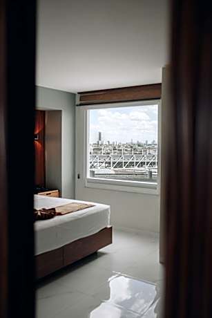 Superior King Room - With View