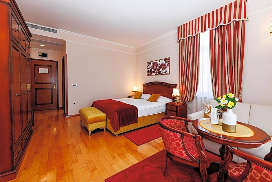 Hotel Savoy