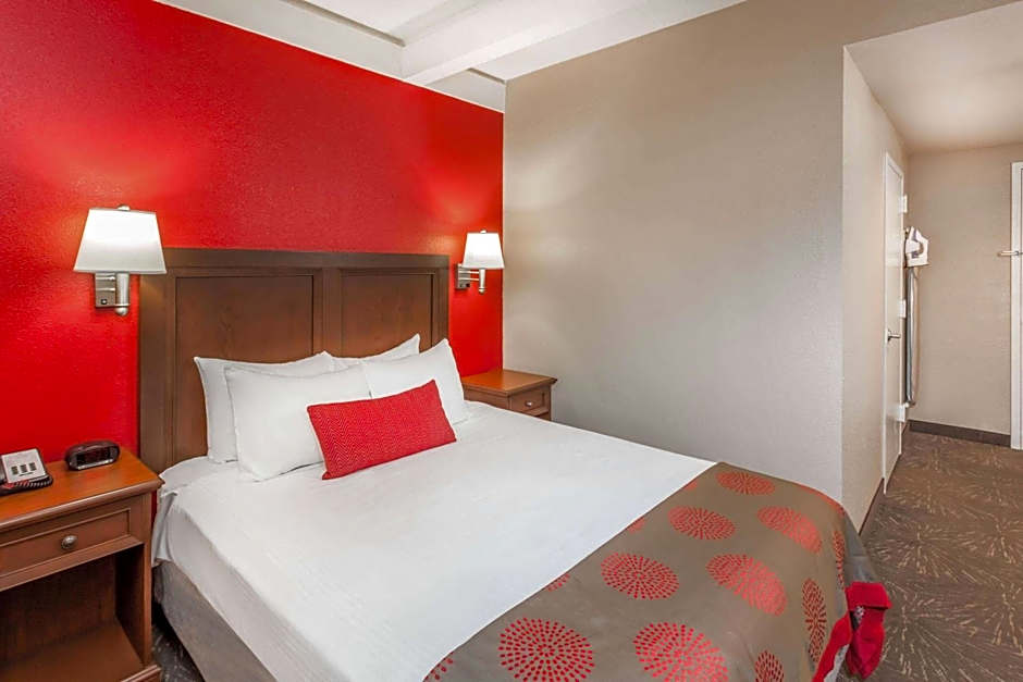 Ramada Hotel & Conference Center by Wyndham Hammond