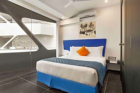 Queen Room - Non-Smoking