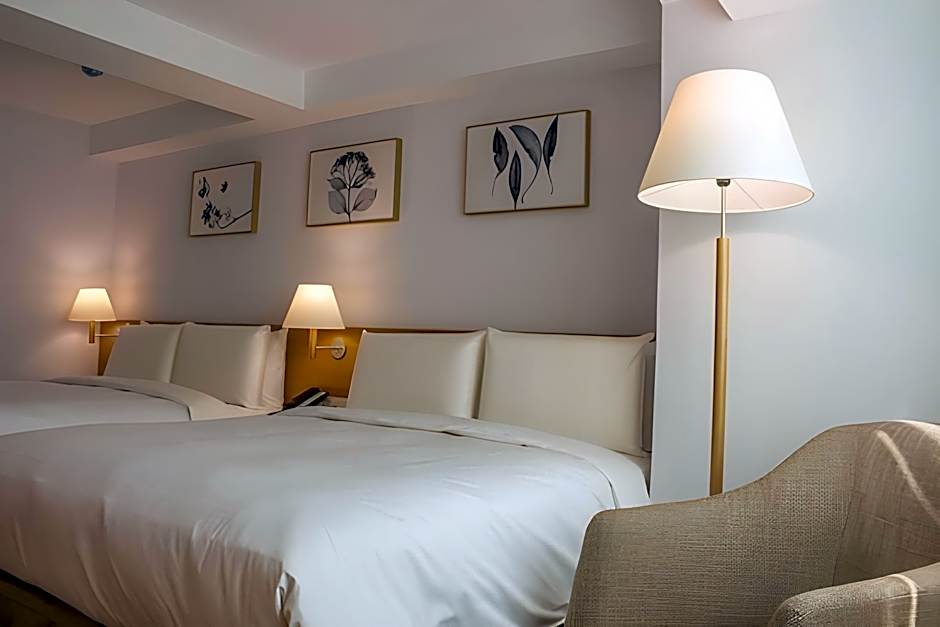 The Carlton (Taichung)