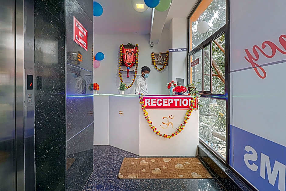 Super OYO Flagship Blooms Residency – Bangalore, MN