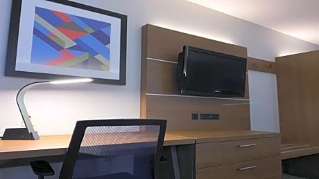 King Suite with Sofa Bed