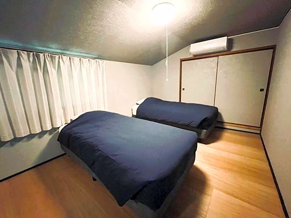 SUMITSUGU HOUSE Grandpa