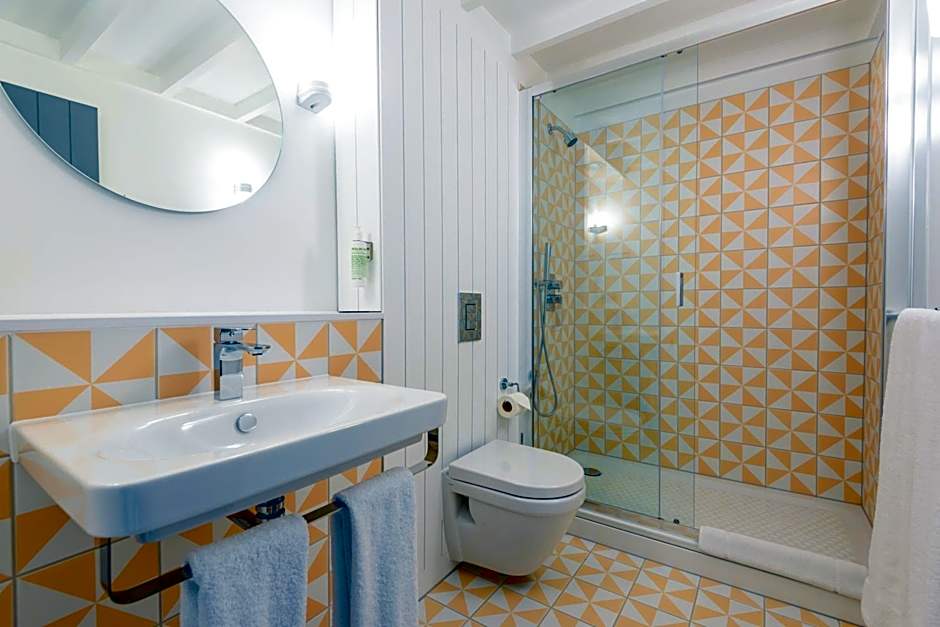 room2 Southampton Hometel