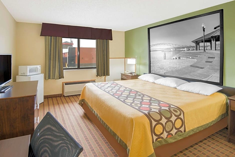 Super 8 by Wyndham Story City