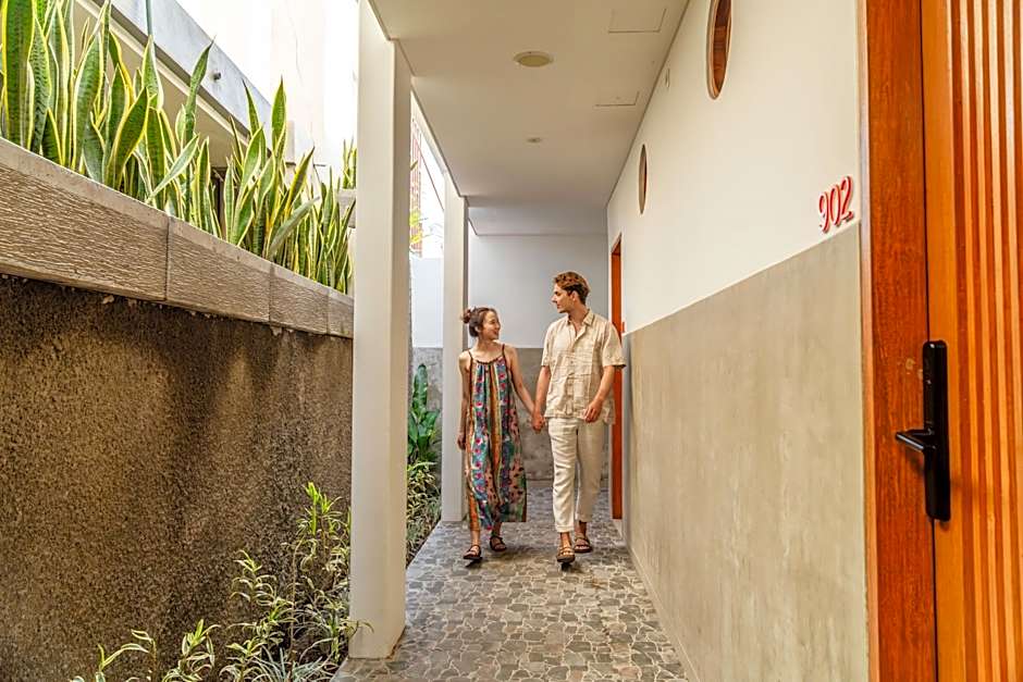 Roomates Surf Camp Canggu by Ini Vie Hospitality
