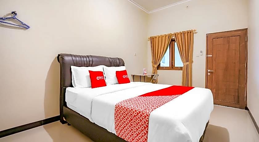 OYO 90210 Kenari House Syariah