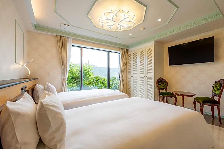 Hachijo View Hotel