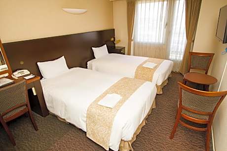 Twin Room - Non-Smoking