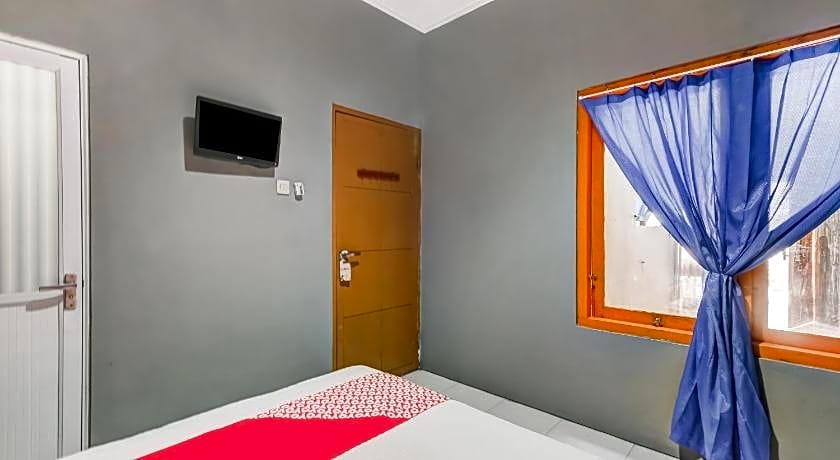 OYO Life 91239 Kost Rosandy House Yogyakarta