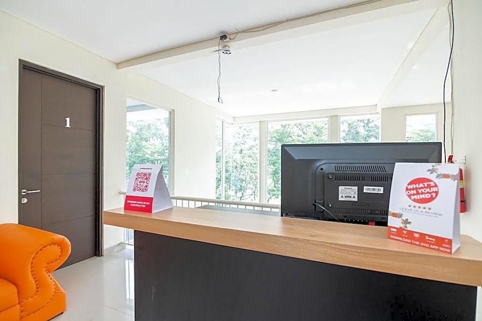 OYO 2001 Taman Dayu Villa Golf View