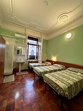 Quadruple Room with Shower