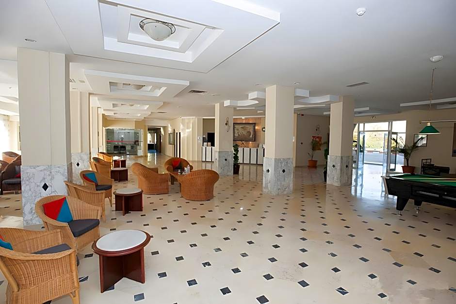 Sol Palmeras Beach - Family Hotel