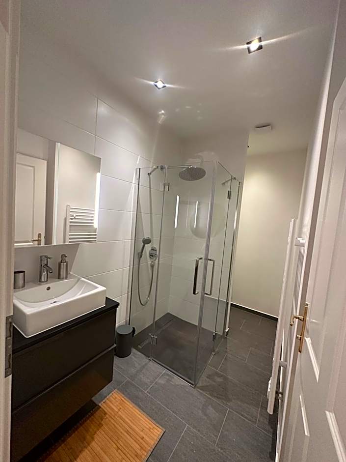 Lion`s Rooms n Apartments