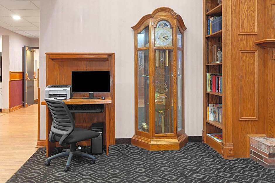 Baymont by Wyndham Chester IL