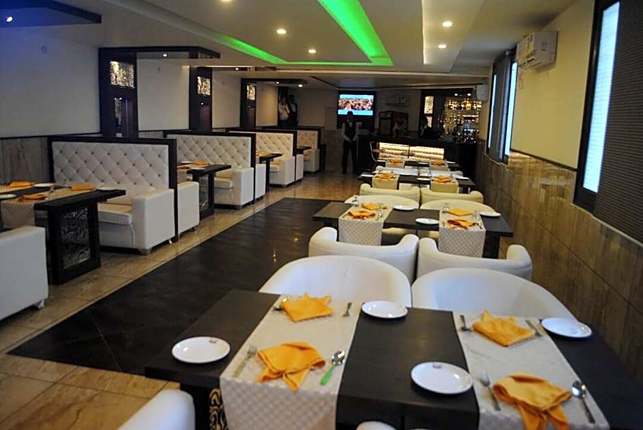 Mansarover Paradise Hotel