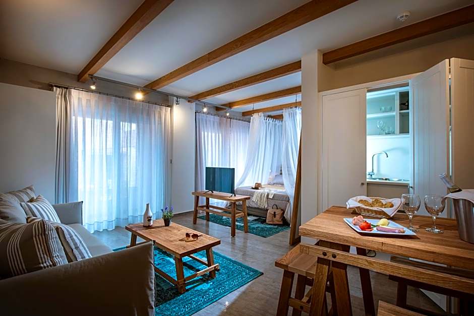 Omiros Boutique Hotel (Adults Only)