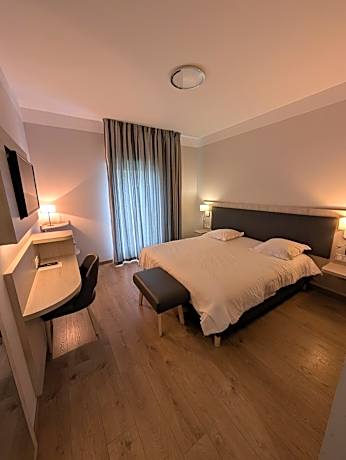 Superior Queen Room