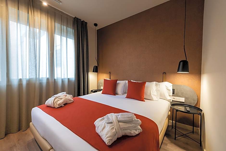 Atenea Rekord Suites