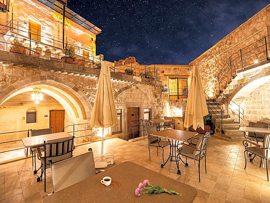 Ares Cave Suites
