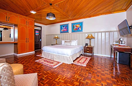 King Suite with Balcony