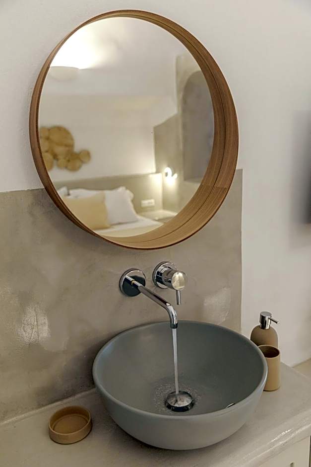 Kaleidoscope Imerovigli Suites