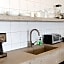 Topia Retreat - Surf Suite Sur