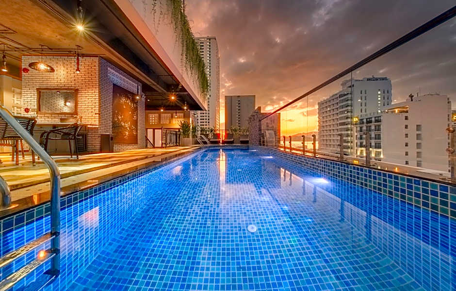 Aaron Boutique Hotel