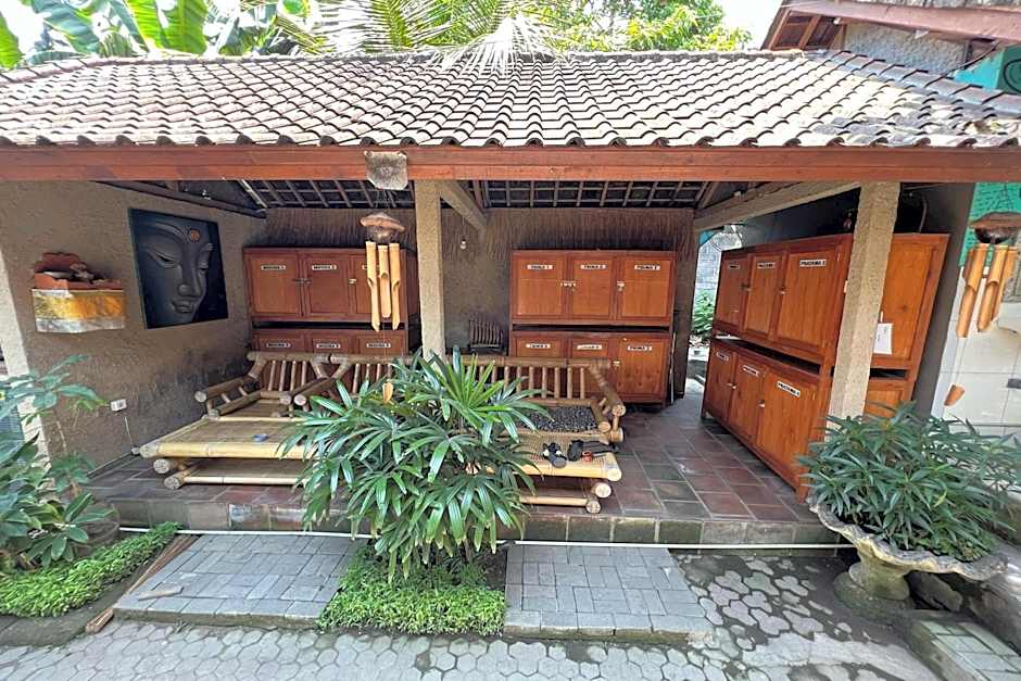 Padi-Padi Hostel & Bar