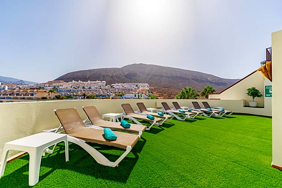 Klayman Olivina Aparthotel
