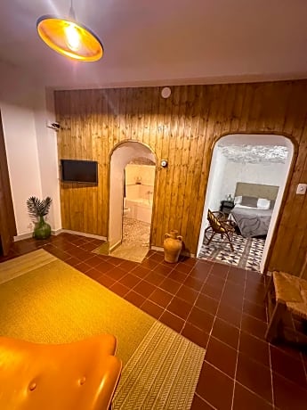 Cave Double Room with Spa Bath