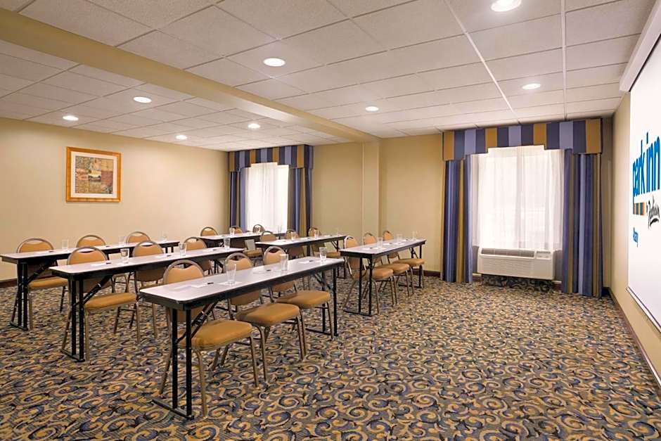 Park Inn by Radisson Albany, GA