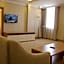 Momona Hotel.