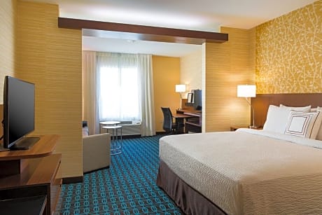 King Suite with Sofa Bed - Hearing Accessible