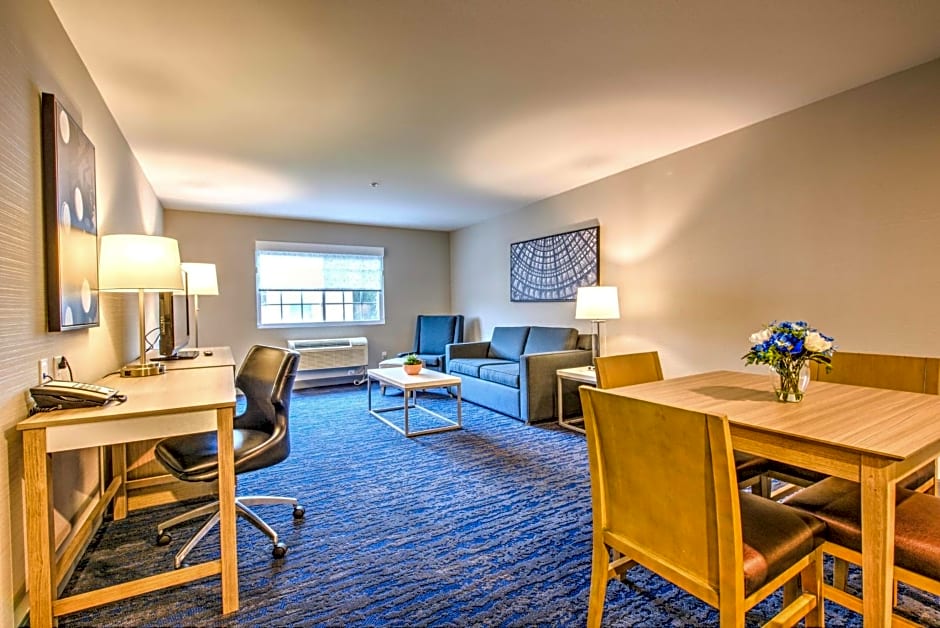 Best Western Plus Media Center Inn & Suites