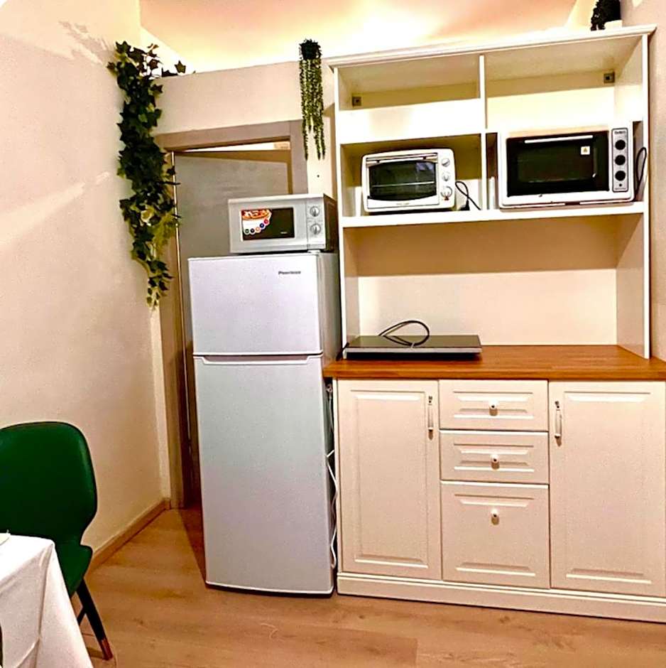 Jerusalem apartment center