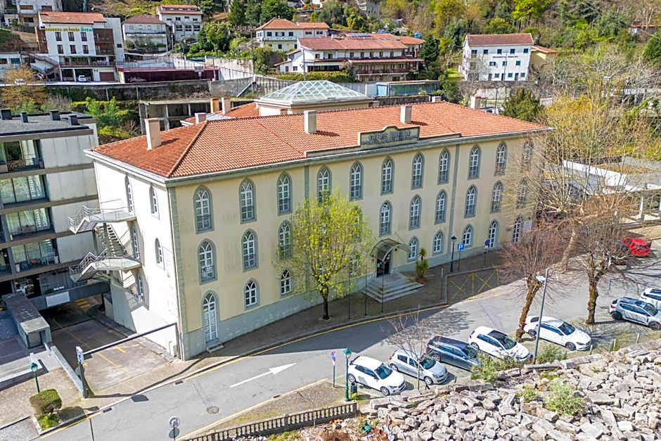 Hotel Apartamentos Geres Ribeiro
