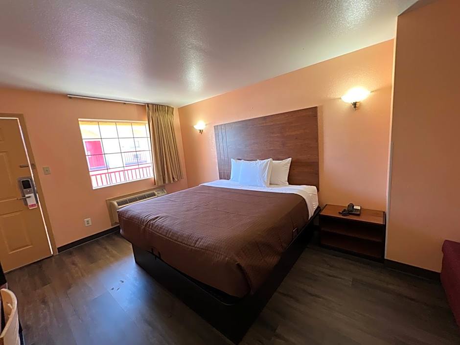 Executive Inn & Suites Lackland AFB