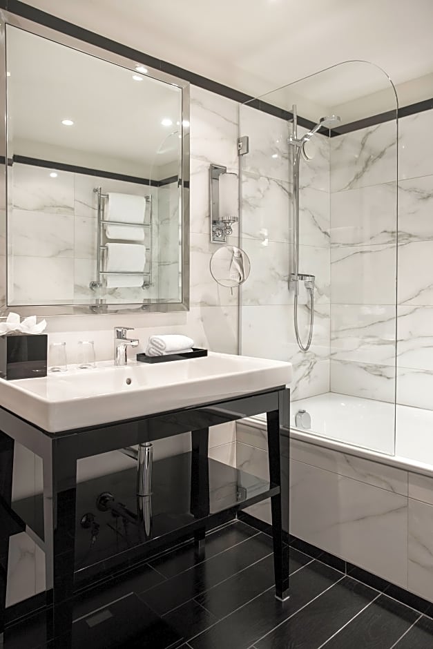 Hotel Castille Paris