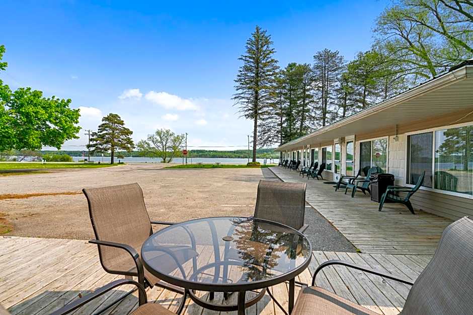 South Arm Retreats Motel