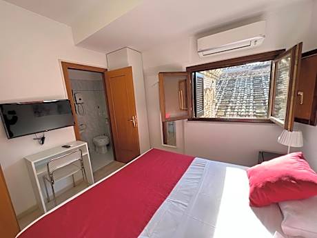 Small Double or Twin Room